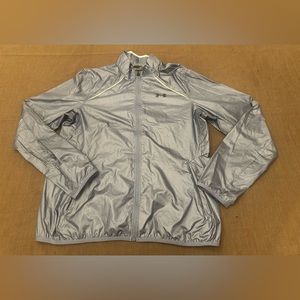 UA running windbreaker women’s medium